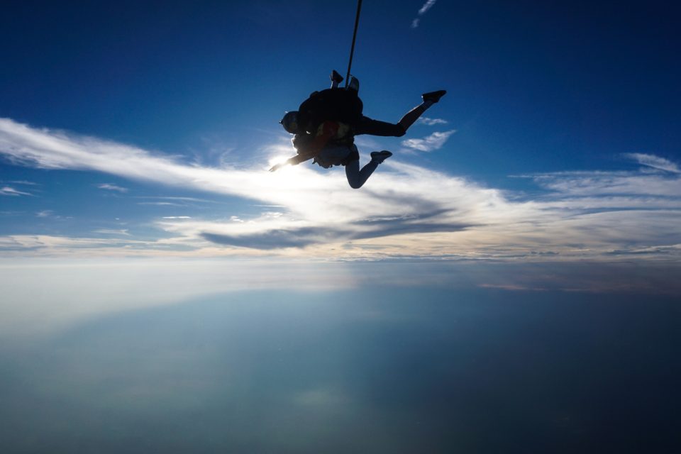 skydiving-silhouette-skydive-carolina